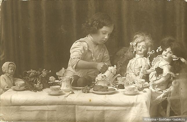 Антикварные и куклы и детки