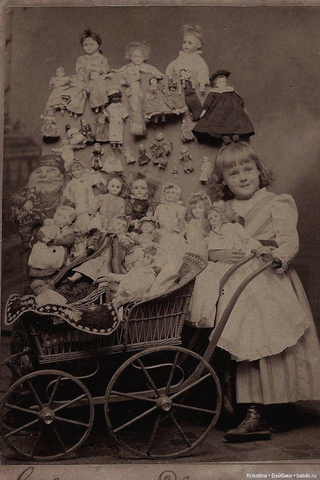 Антикварные и куклы и детки