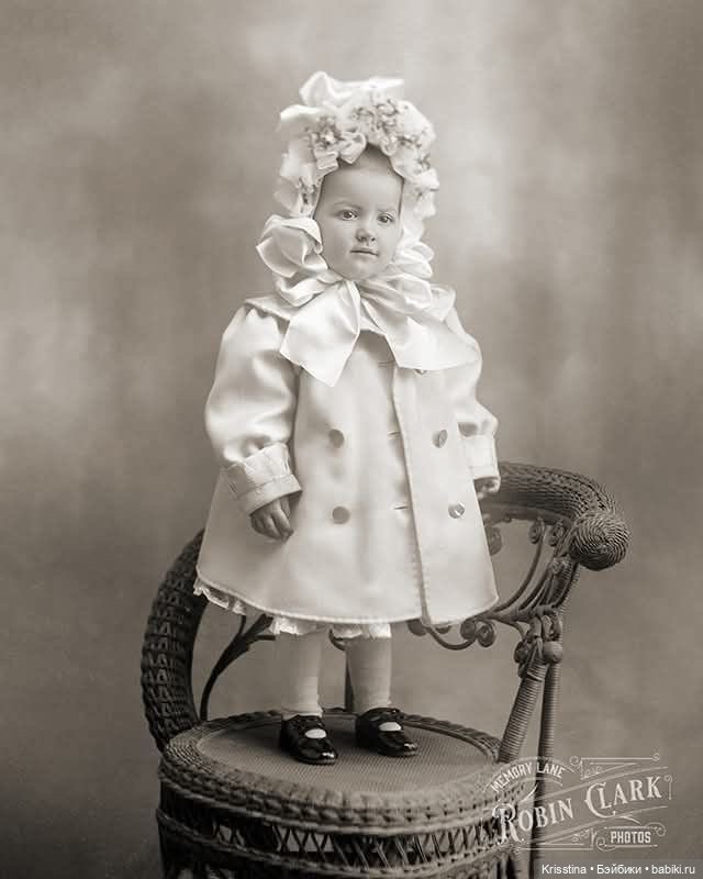 Антикварные и куклы и детки