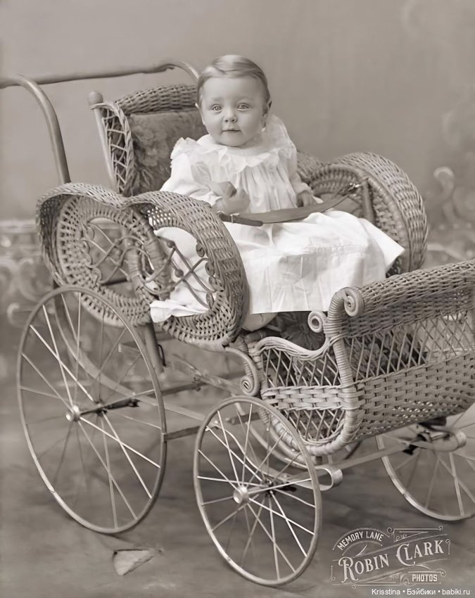 Антикварные и куклы и детки