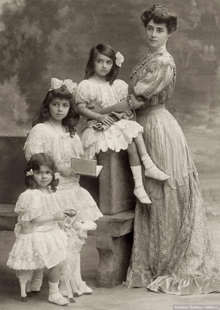 Антикварные и винтажные куклы и детки .Часть третья