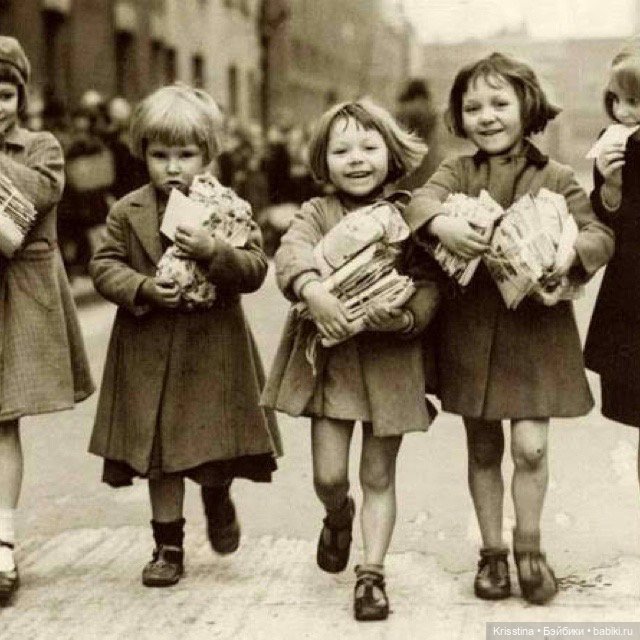 Антикварные и винтажные куклы и детки .Часть третья