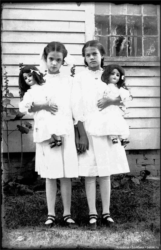 Антикварные и винтажные куклы и детки .Часть третья