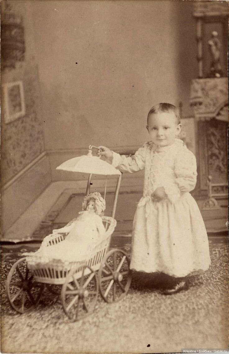 Антикварные и винтажные куклы и детки .Часть третья