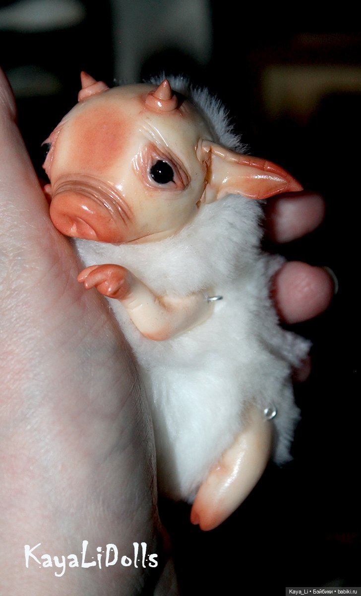 Бесёнок белый второй — Игрушки в смешанной технике (мех и глина): Арт (фото 6)