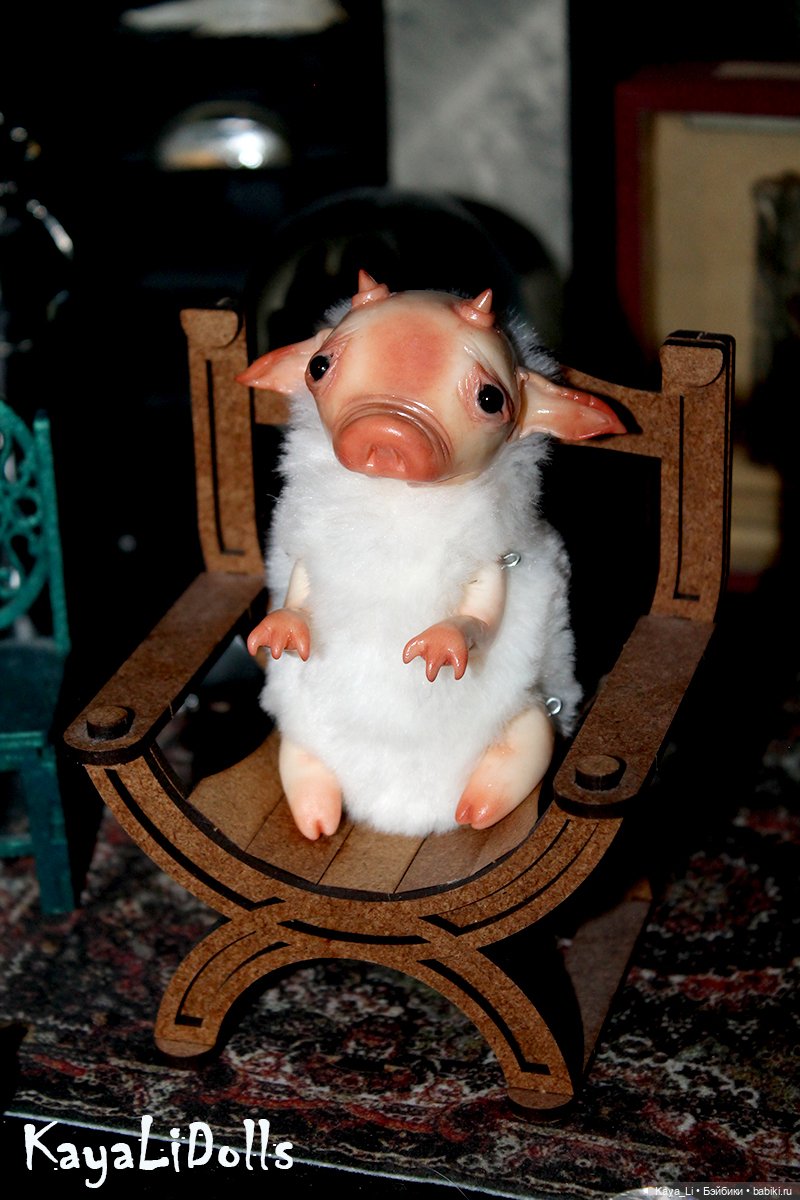 Бесёнок белый второй — Игрушки в смешанной технике (мех и глина): Арт