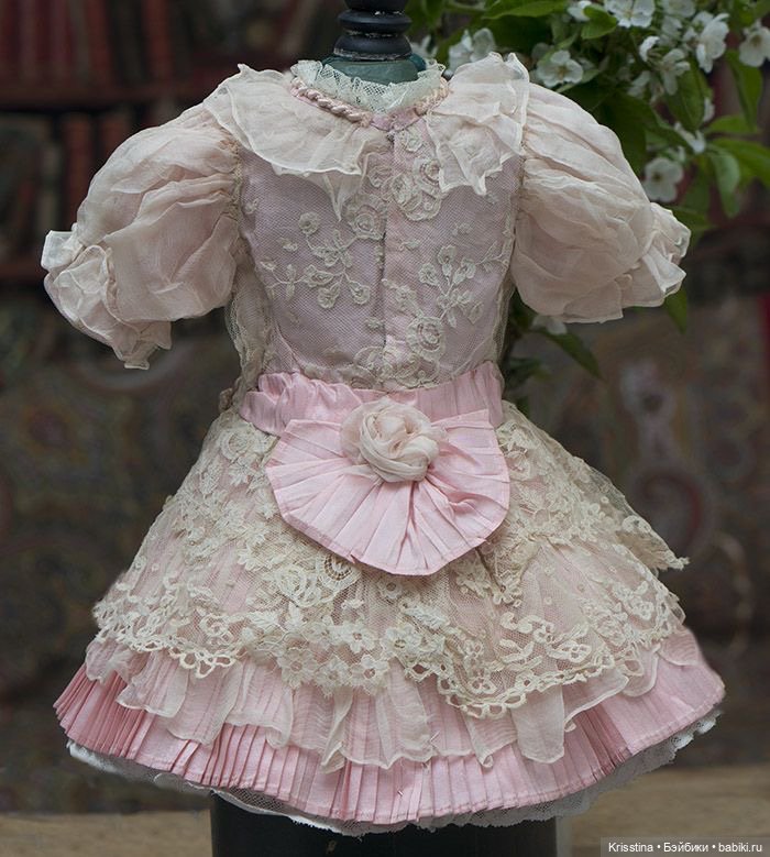 Идеи для пошива одежды,антикварных кукол