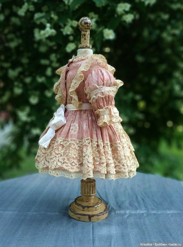 Идеи для пошива одежды,антикварных кукол