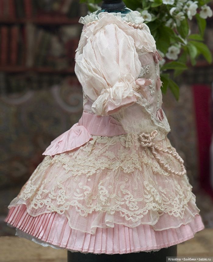 Идеи для пошива одежды,антикварных кукол