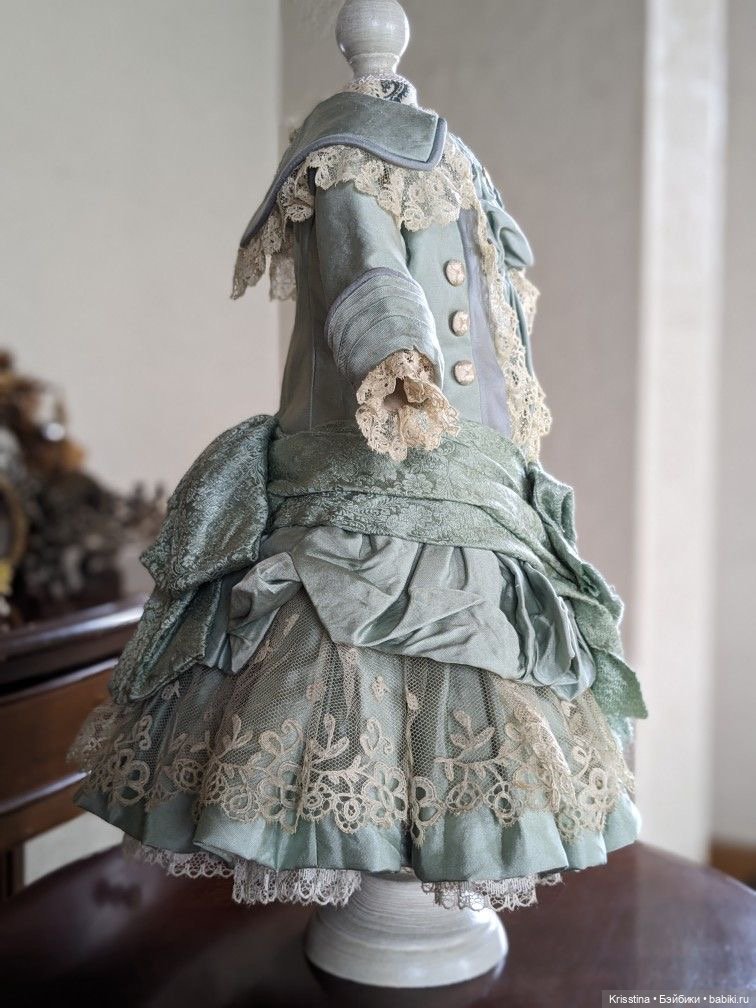 Идеи для пошива одежды,для антикварных кукол,часть вторая