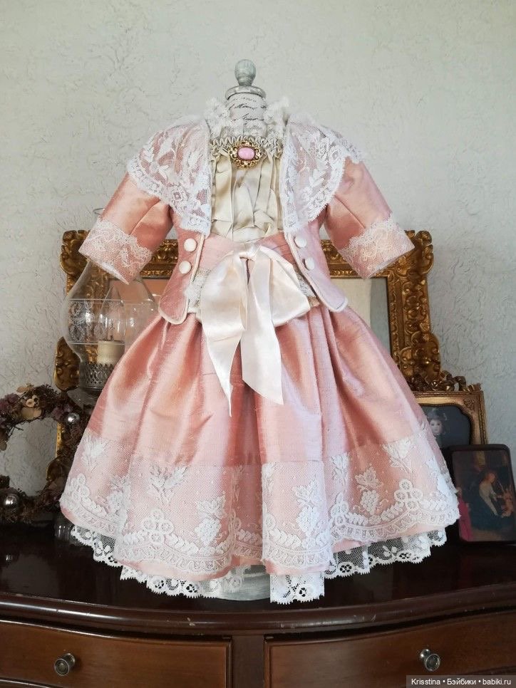 Идеи для пошива одежды,антикварных кукол