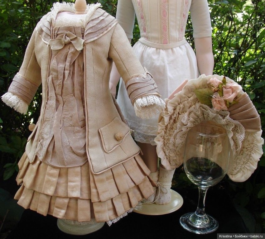 Идеи для пошива одежды,антикварных кукол,часть третья