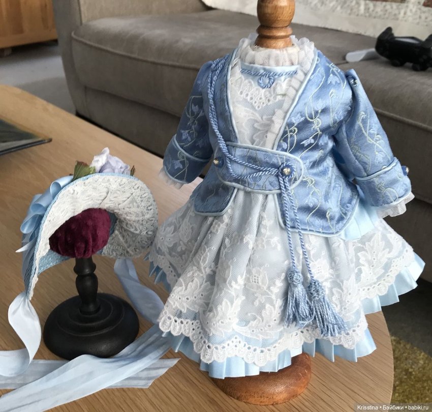 Идеи для пошива одежды,антикварных кукол