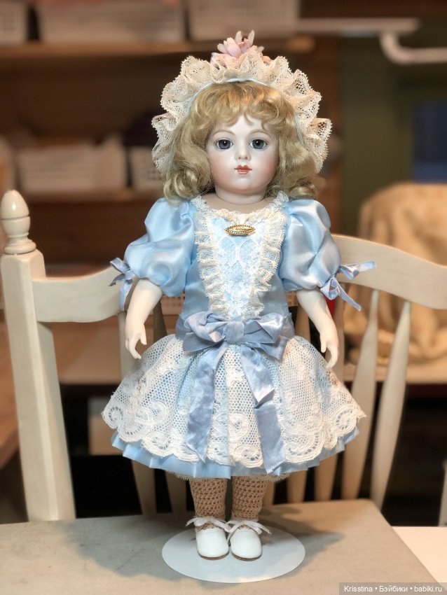 Идеи для пошива одежды,антикварных кукол,часть третья