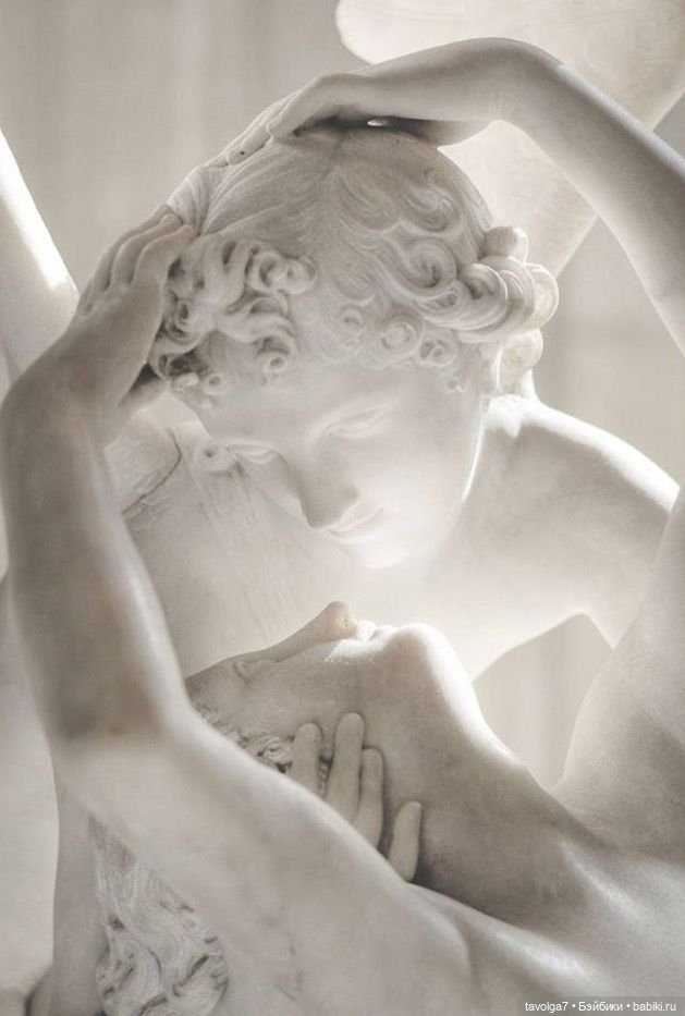 Цвет 2026 от Pantone Cloud Dancer (фото 9)