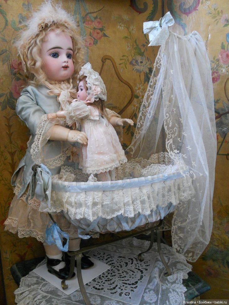 Антикварные игрушки ,куклы,наборы