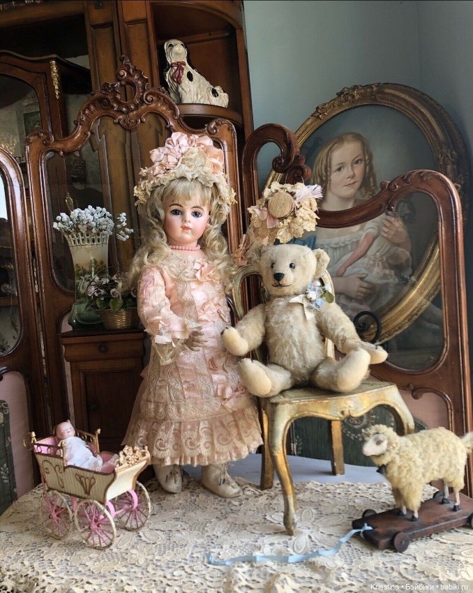Антикварные игрушки ,куклы,наборы