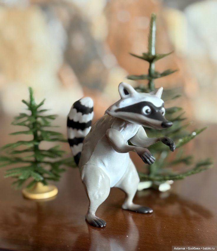 Енотик Мико 🦝 — Куклы Disney Animators и Принцессы Диснея: Disney Store (фото 7)