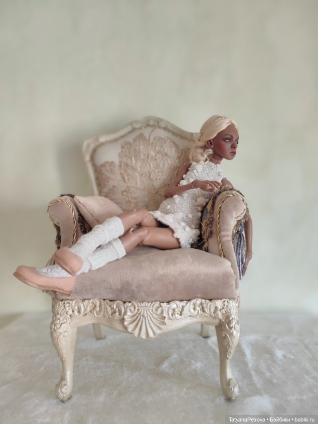 - Наружу? На какую такую ружу? 😆