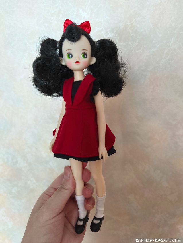 Подарки на День Рождения — Коллекции игровых кукол (Playline): фото полок (фото 3)