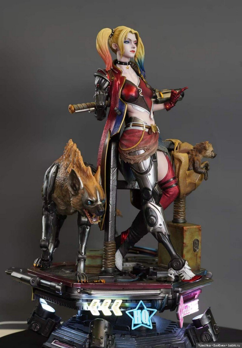 Prime 1 Studio - статуя Харли Квинн (фото 4)