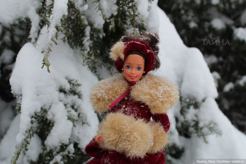 Зимняя прогулка Викторианской леди