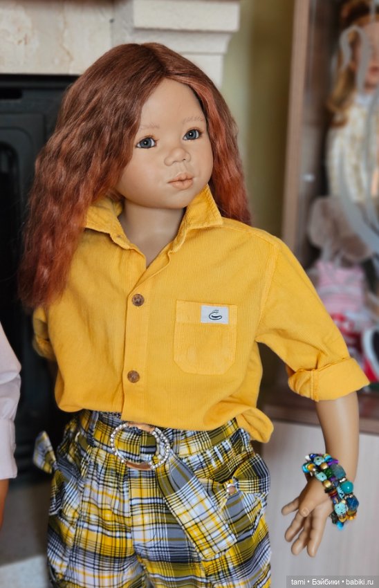 Девчонка рыжая, как маленькое солнце