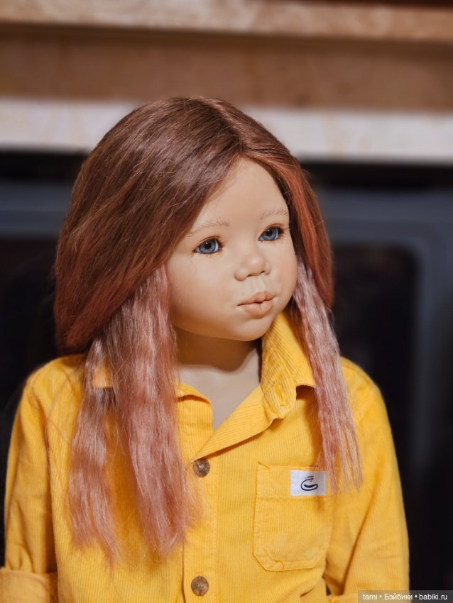 Девчонка рыжая, как маленькое солнце