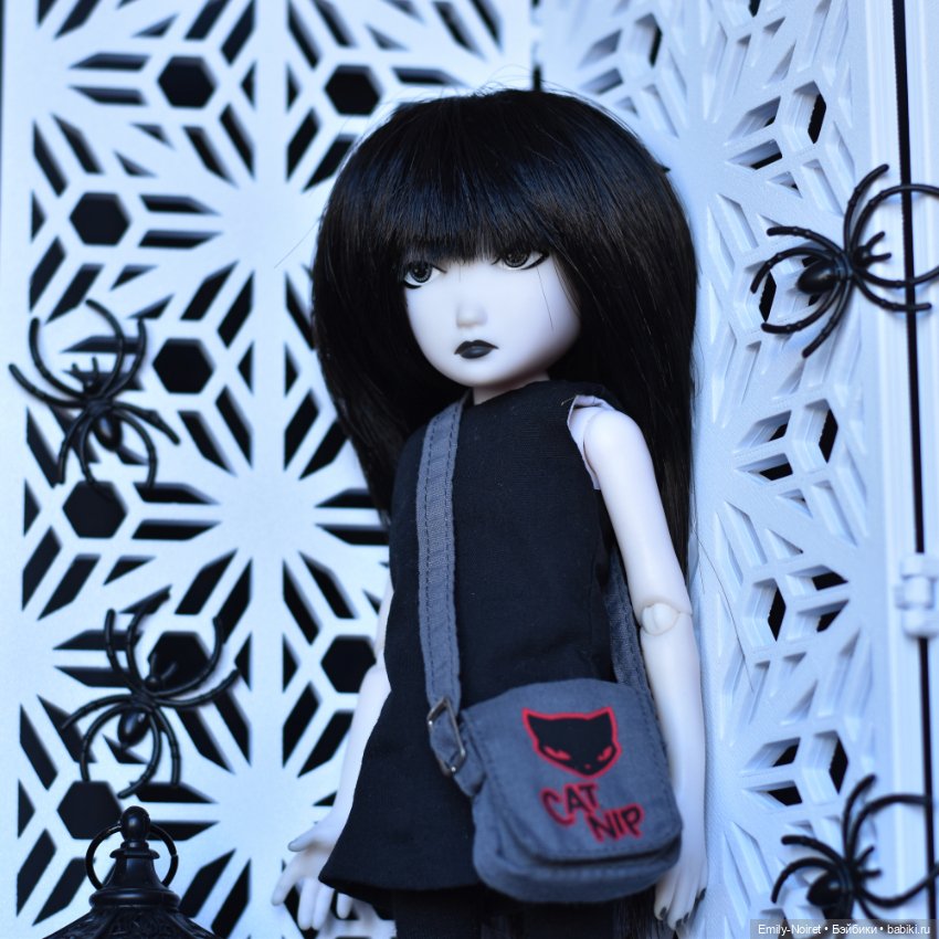 Странная Эмили — Куклы Ashton Drake (Эштон Дрейк): реалистичные малыши (фото 2)