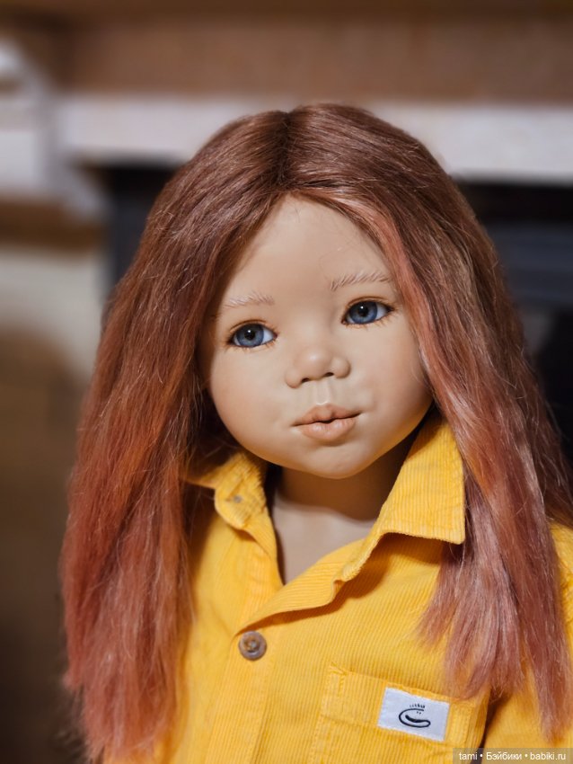 Девчонка рыжая, как маленькое солнце