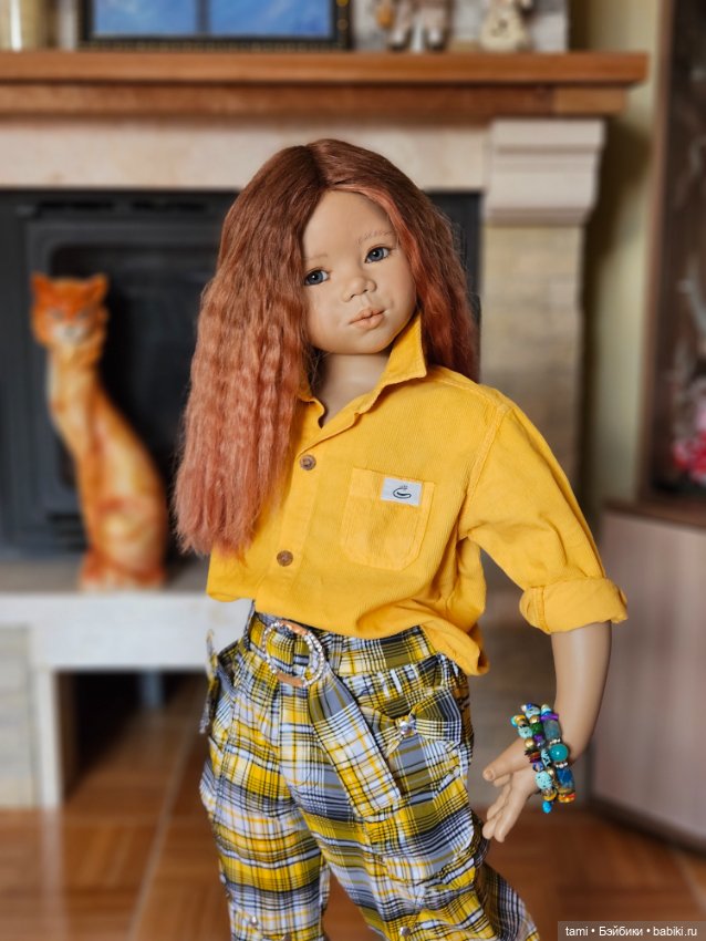 Девчонка рыжая, как маленькое солнце