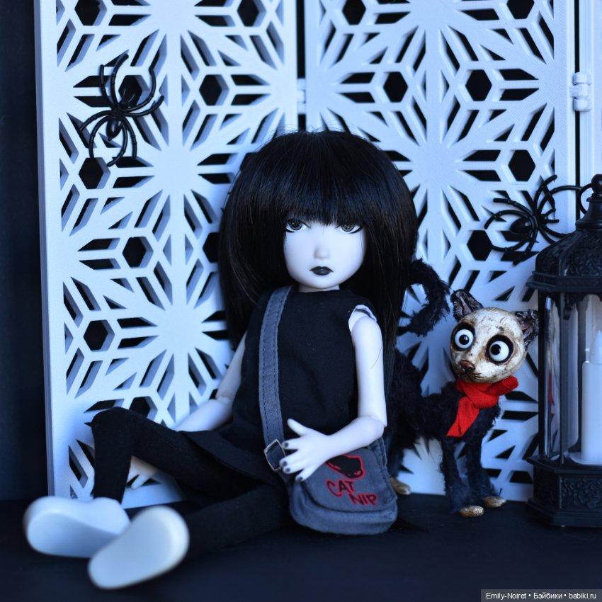 Странная Эмили — Куклы Ashton Drake (Эштон Дрейк): реалистичные малыши (фото 5)