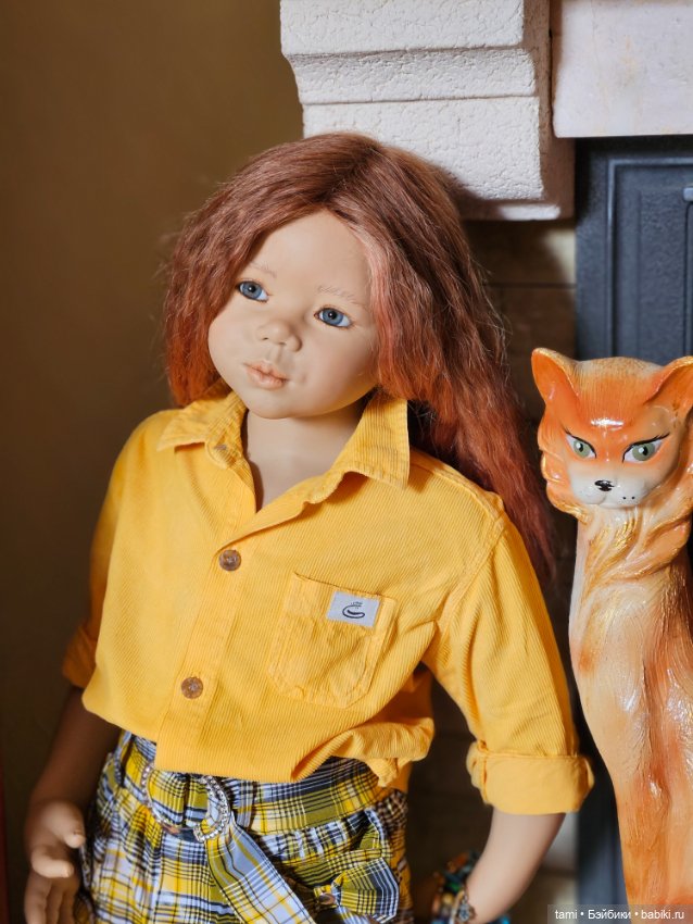 Девчонка рыжая, как маленькое солнце