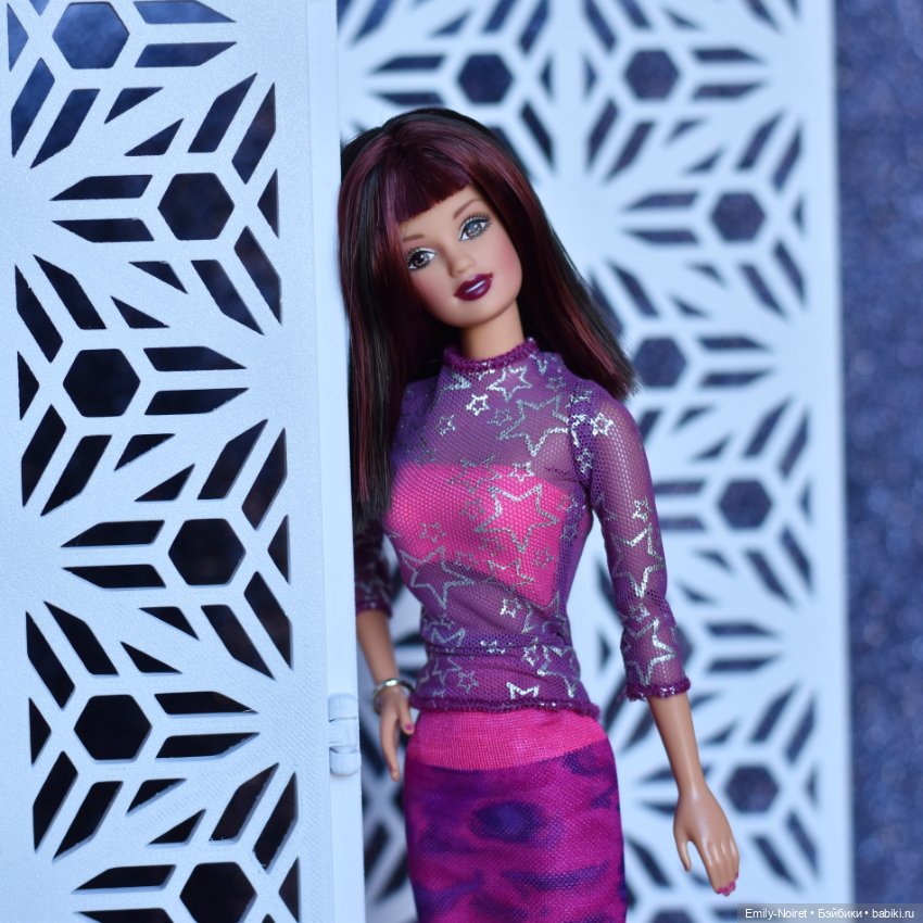 Голливуд — Куклы Barbie (Барби): Looks (фото 6)