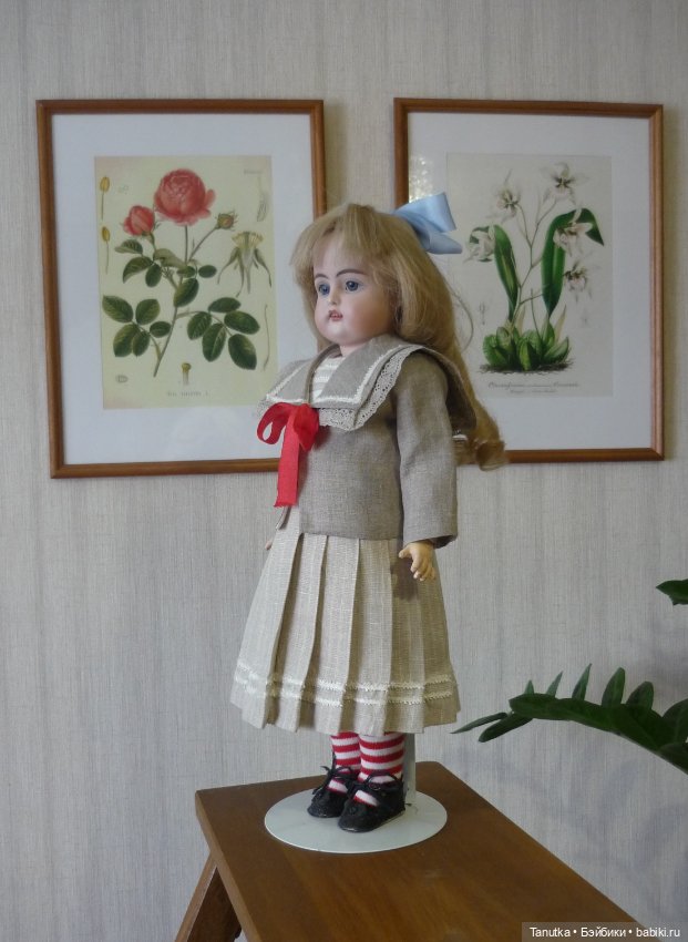 50 платьев или 12 лет с антикварными куклами