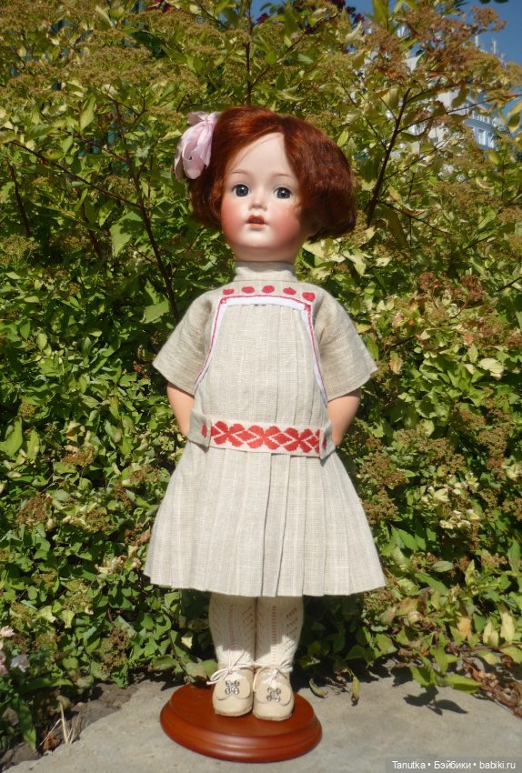 50 платьев или 12 лет с антикварными куклами