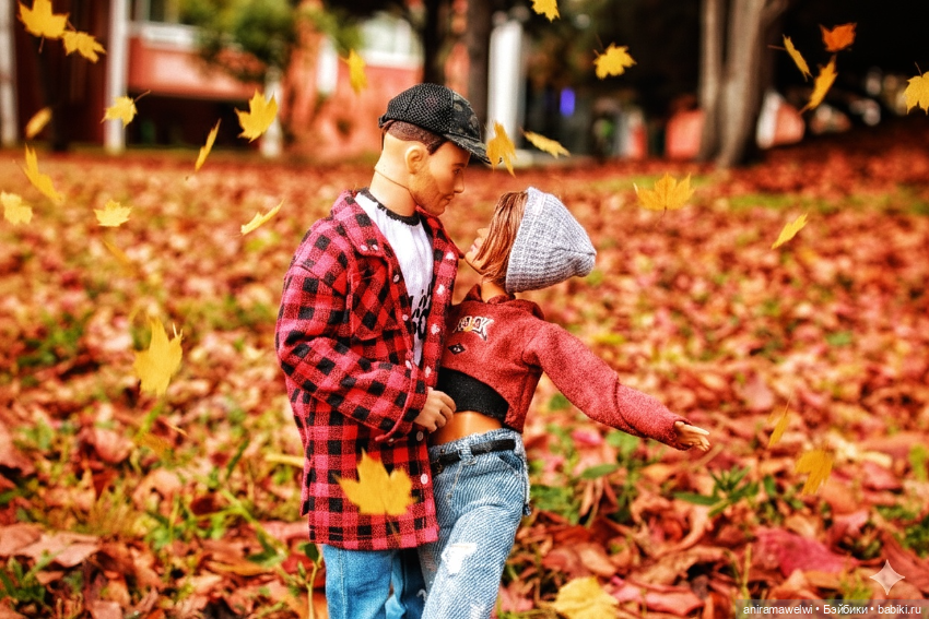 Саша и Женя. Прогулка в осеннем парке