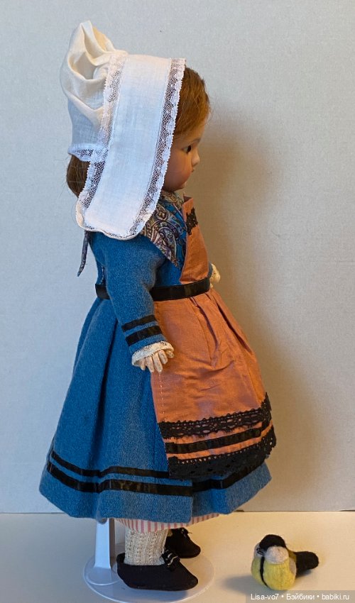 Региональный костюм Нормандии для антикварной куклы (фото 5)