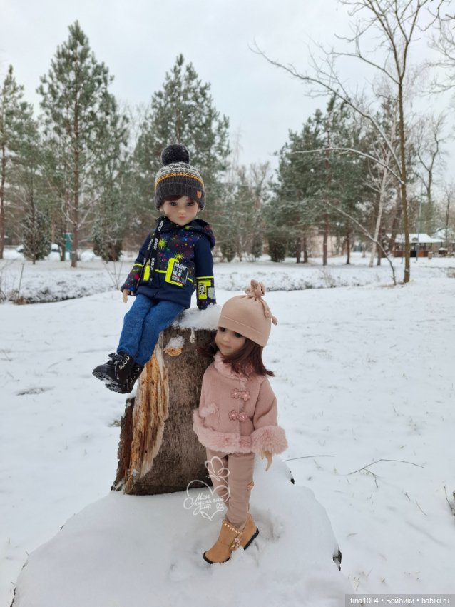 Знакомство — Куклы Ruby Red (Руби Ред) Fashion Friends: Siblies (фото 9)