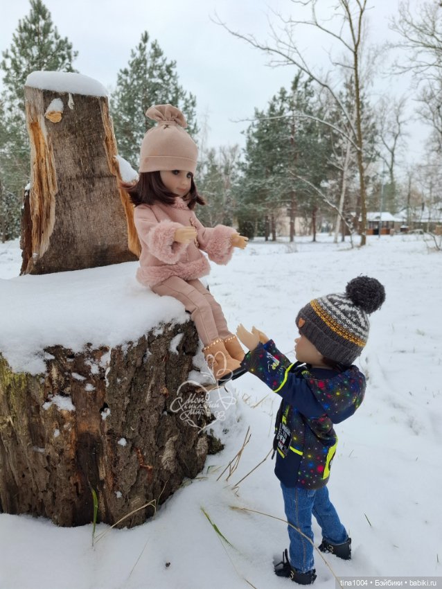 Знакомство — Куклы Ruby Red (Руби Ред) Fashion Friends: Siblies (фото 7)