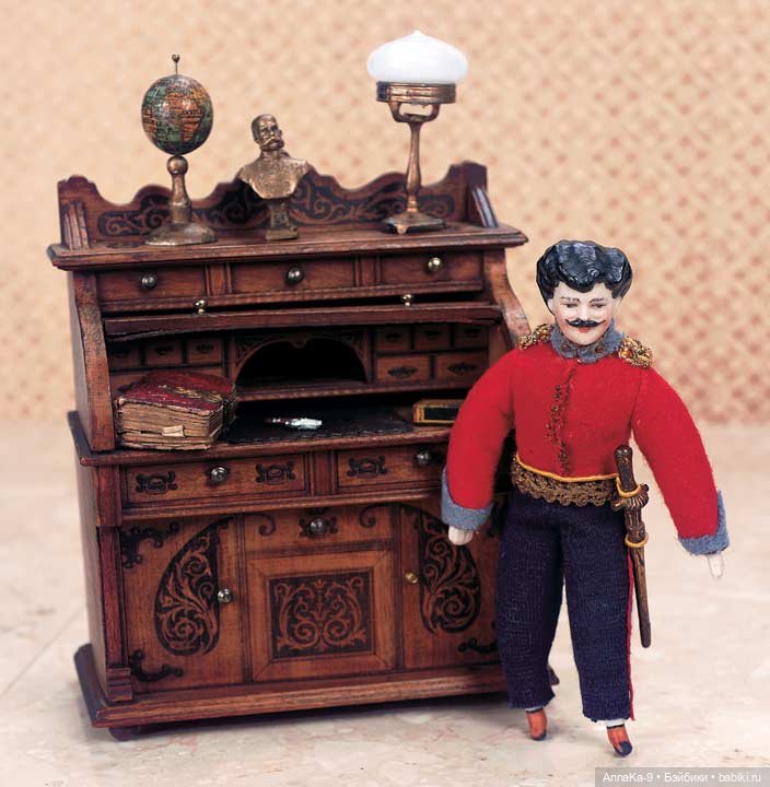 Мужчины "усачи" для кукольного домика