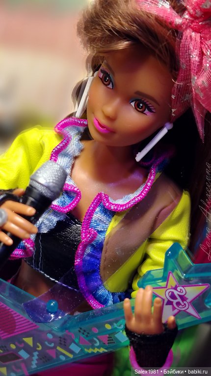 2021 Barbie Rewind Doll 80s edition - Dolls' Night Out (фото 5)