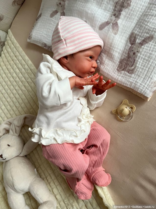 Малышка Gracie Mae open eyes