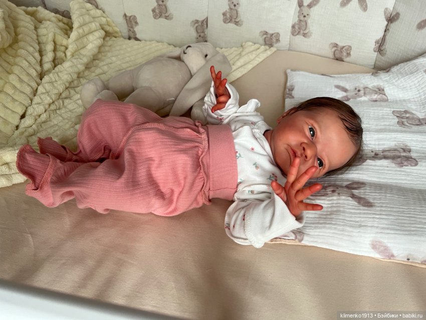 Малышка Gracie Mae open eyes
