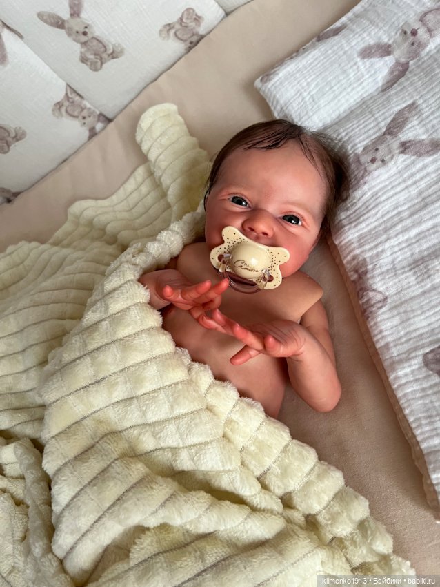 Малышка Gracie Mae open eyes