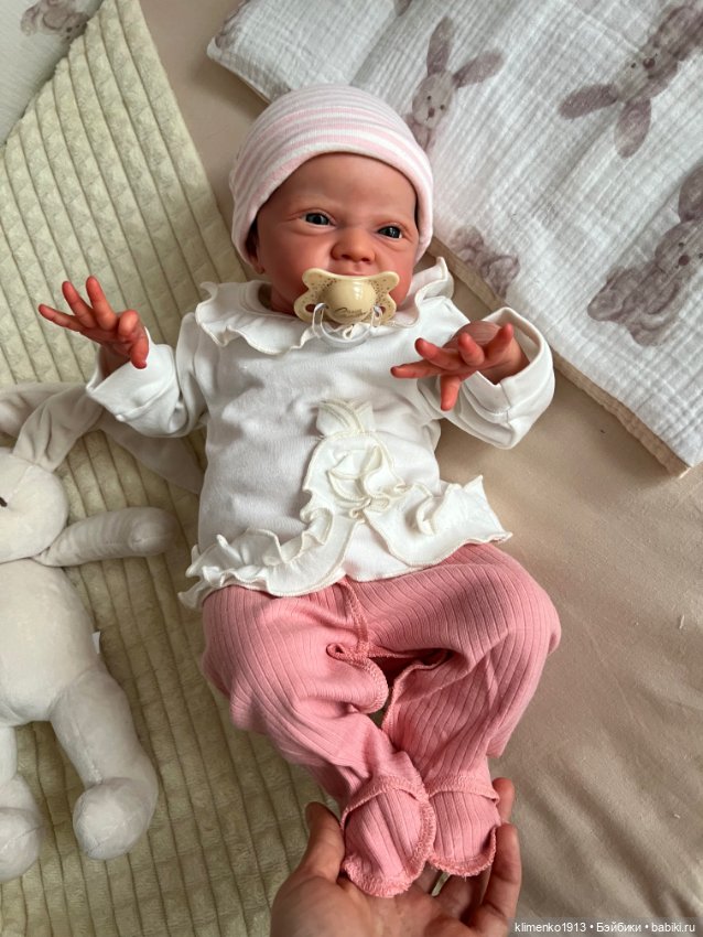 Малышка Gracie Mae open eyes