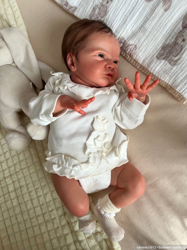 Малышка Gracie Mae open eyes