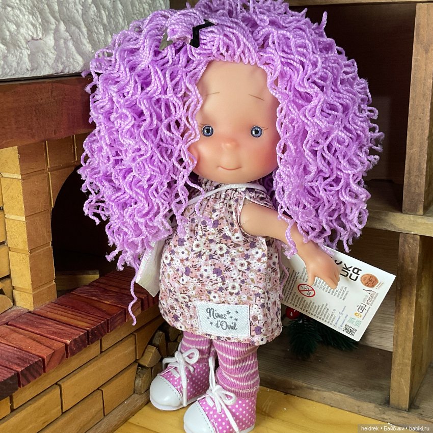 Кукла Little Pippa 23 см: Маленькая Пиппа с волосами фиолетовыми нитками (фото 7)