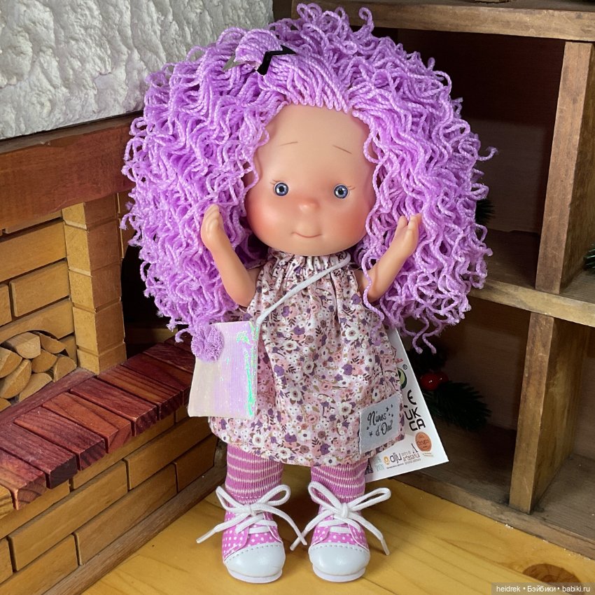 Кукла Little Pippa 23 см: Маленькая Пиппа с волосами фиолетовыми нитками