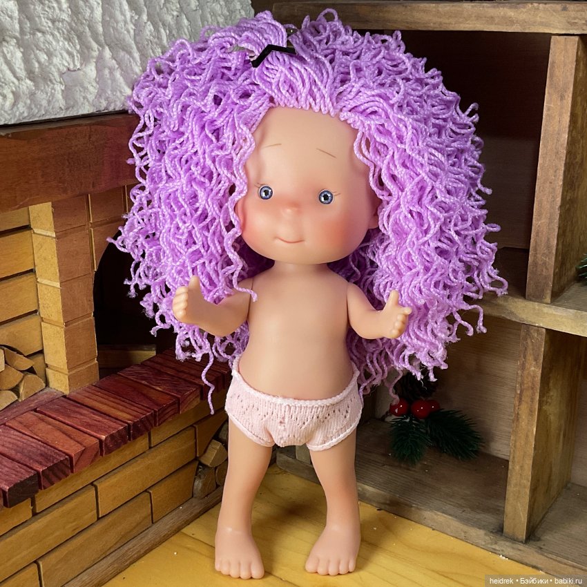 Кукла Little Pippa 23 см: Маленькая Пиппа с волосами фиолетовыми нитками